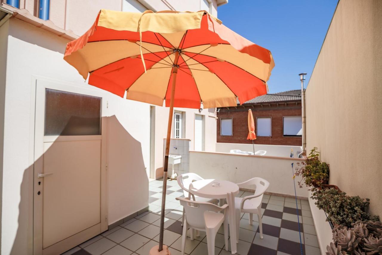 Hotel Sileoni Marina di Cecina Exterior photo